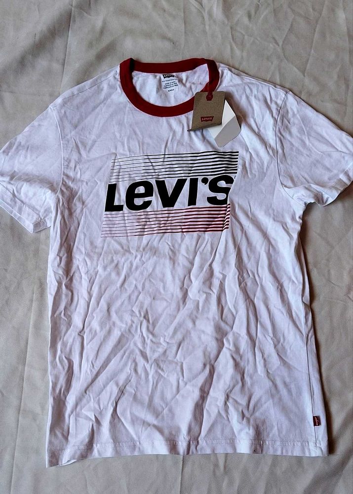 Levi's White Graphic T-Shirt