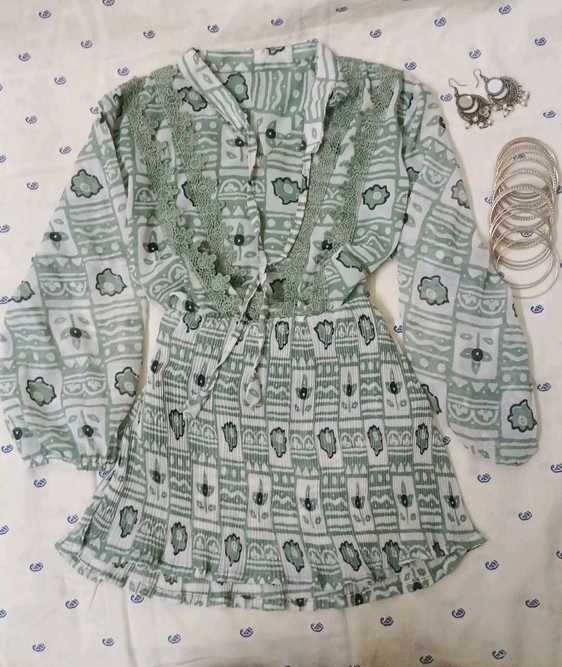 Cute y2k trad short kurti