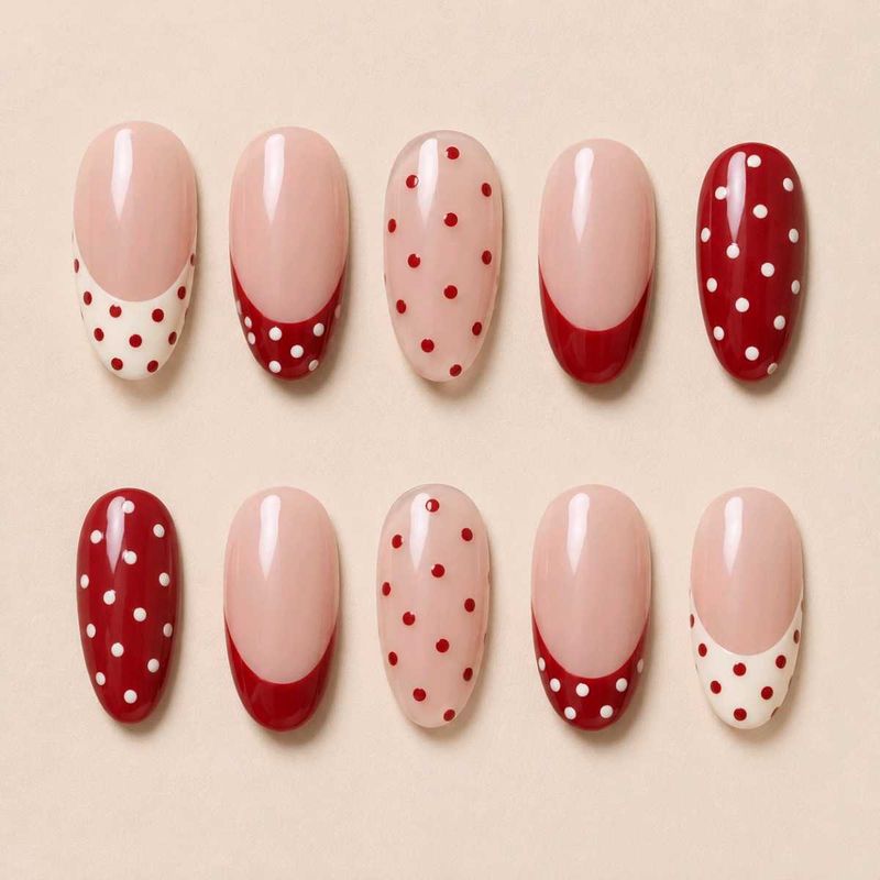 Cute Polka Dot Handmade Nails 💅♥️.(CUSTOMIZABLE)