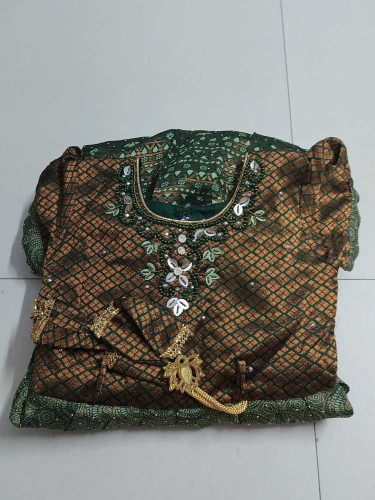 Ethnic kids green Gown...