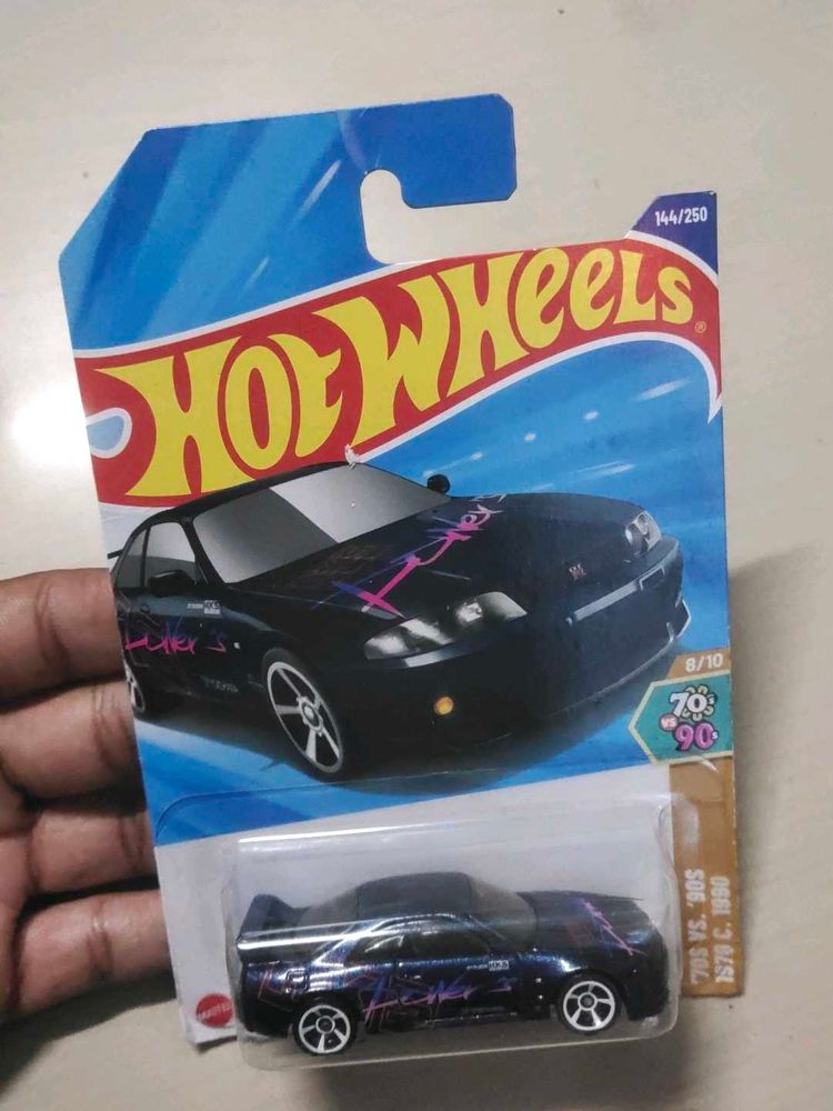 Hot Wheels NISSAN SKYLINE Toy Car