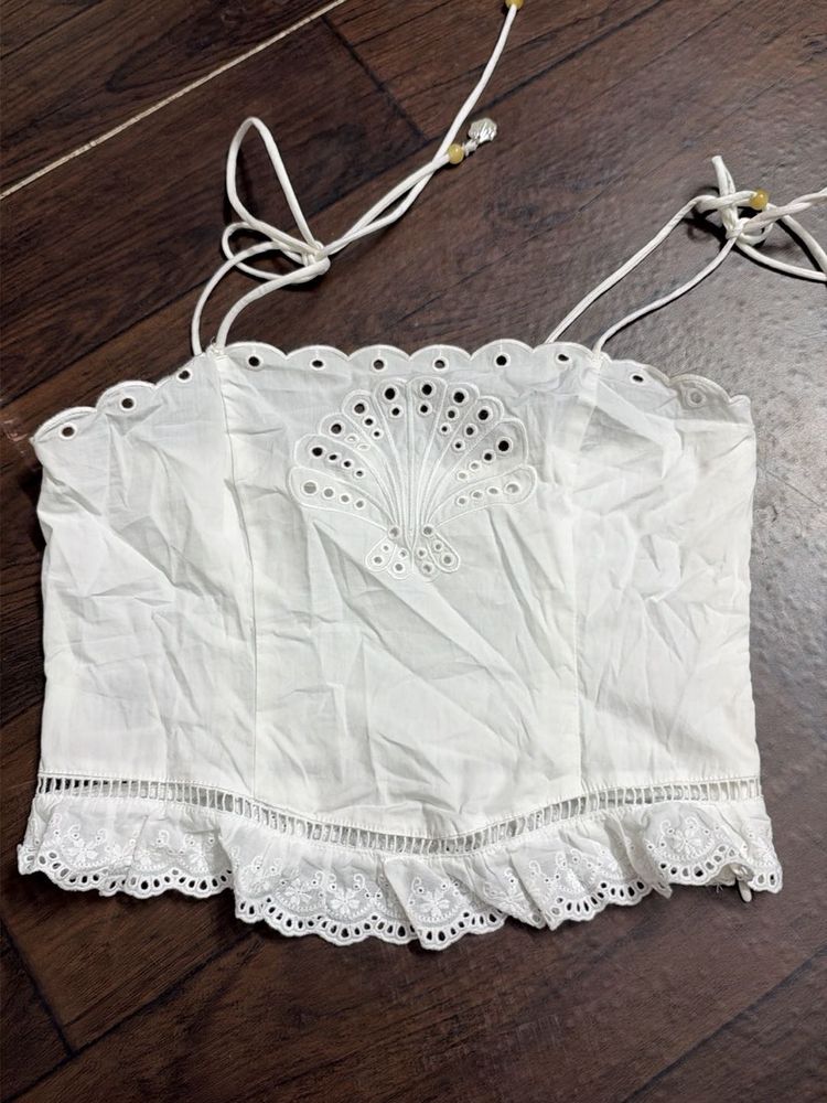 White tie up crop top