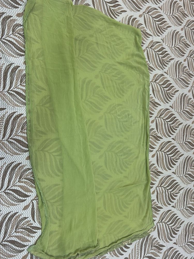 Green Leaf Print Scarf