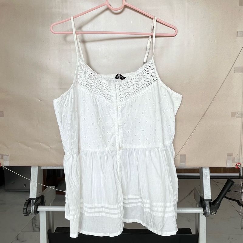 Chic White Broderie Anglaise Cami Top
