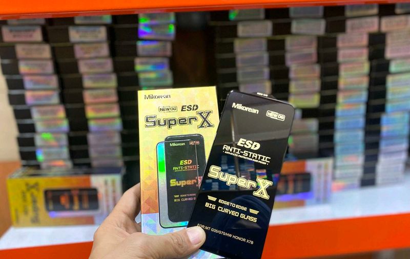 10 pis (1 Box ) Super X high Quality tempered glas