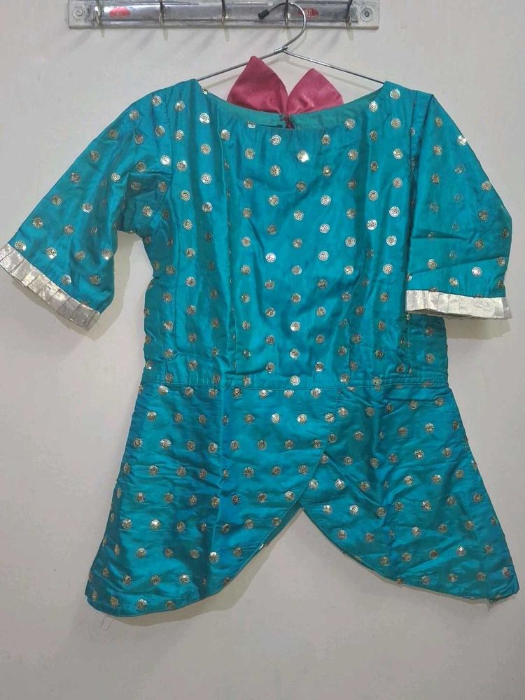 women peplum style Ethnic Clothing Set