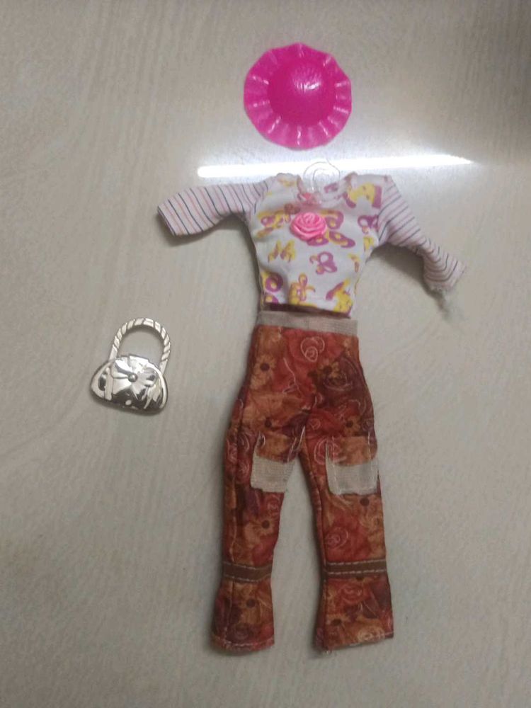 dolls dresses and accessories