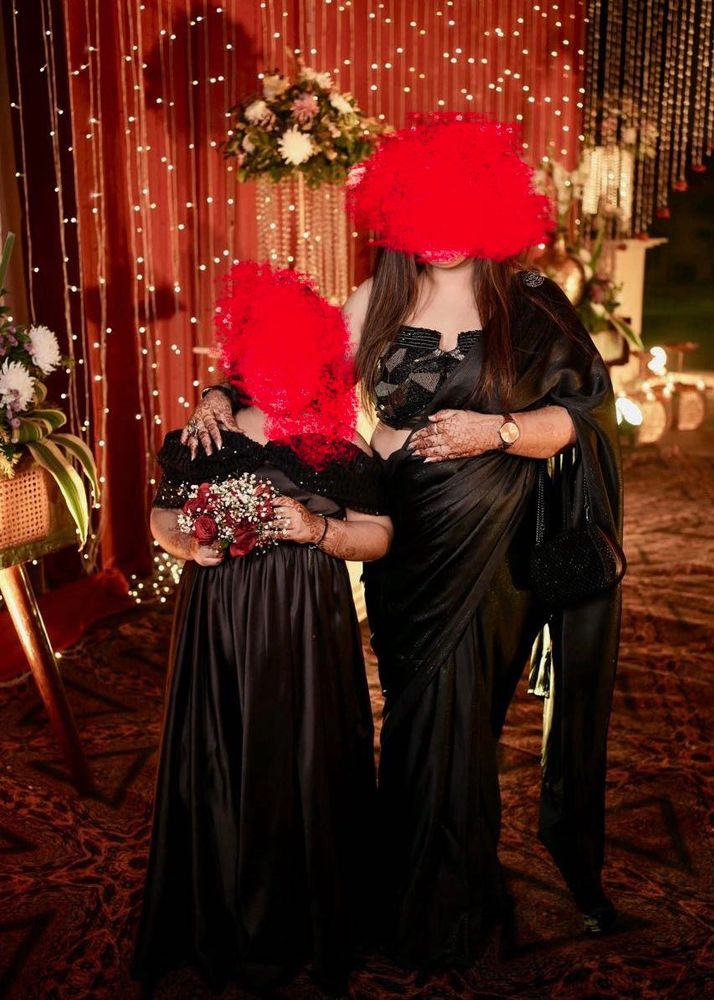 Mother-Daughter Black Combo – Saree &amp; G