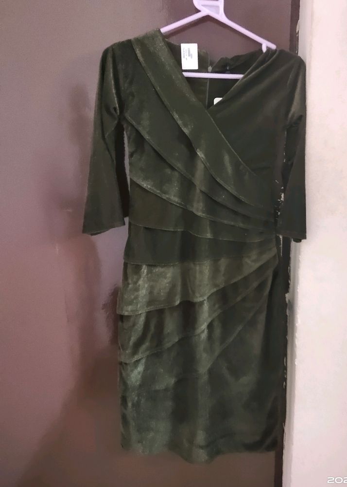 A Green Bodycon Dress