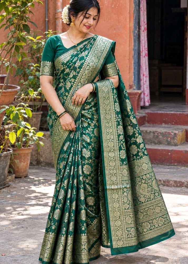 Elegant Green Silk Saree with Gold Weave