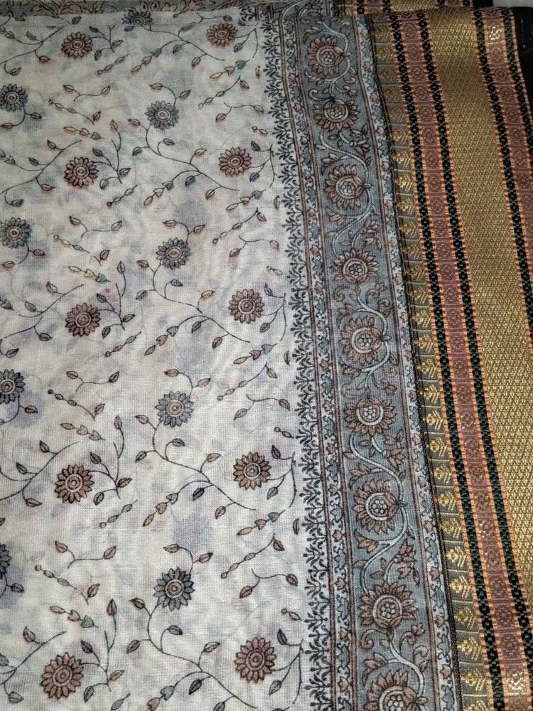 Elegant Floral Print Saree