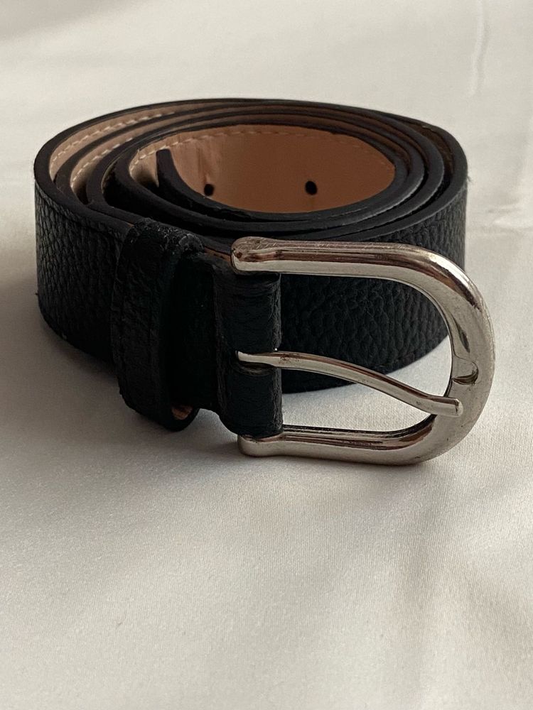 H&amp;M Classic Black Belt 🖤