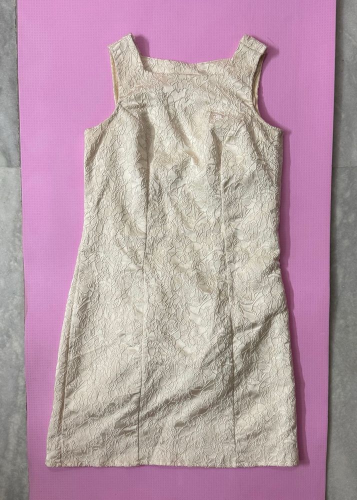 Vero Moda Cream Floral Textured Mini Dress