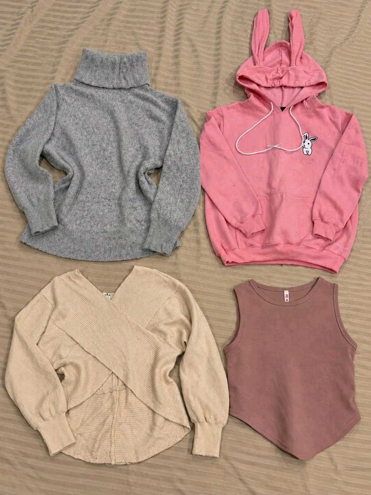 Bundle of 4 tops!!