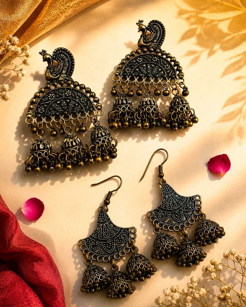 2pair of earrings