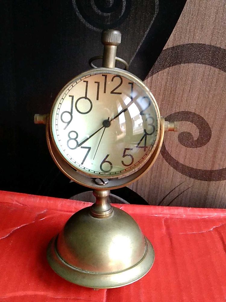Vintage Style Compass Decor