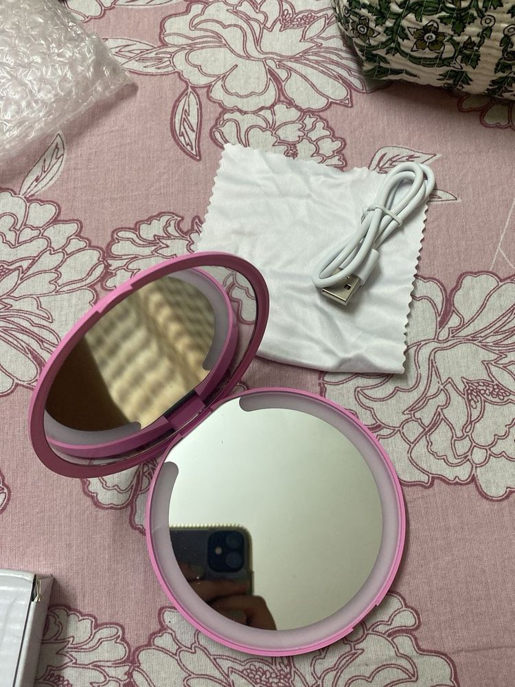 Pink LED Makeup Mirror (MAC)