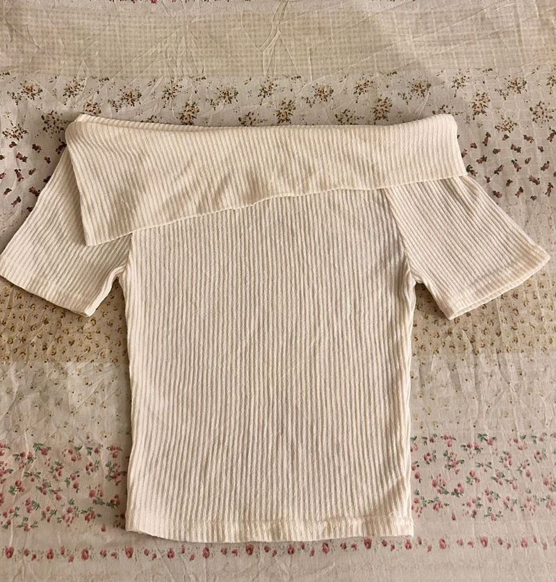 chic Off-Shoulder Ribbed Top