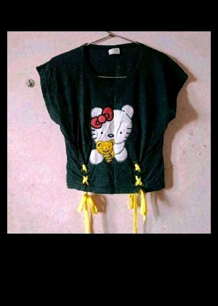 Hello Kitty Graphic Tee