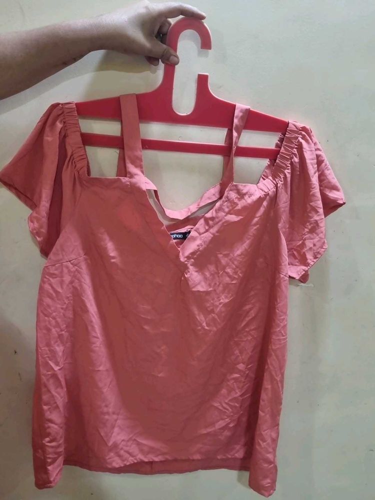 Chic Coral Cold Shoulder Top
