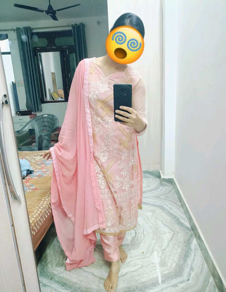 Elegant Pink Embroidered Kurta Set