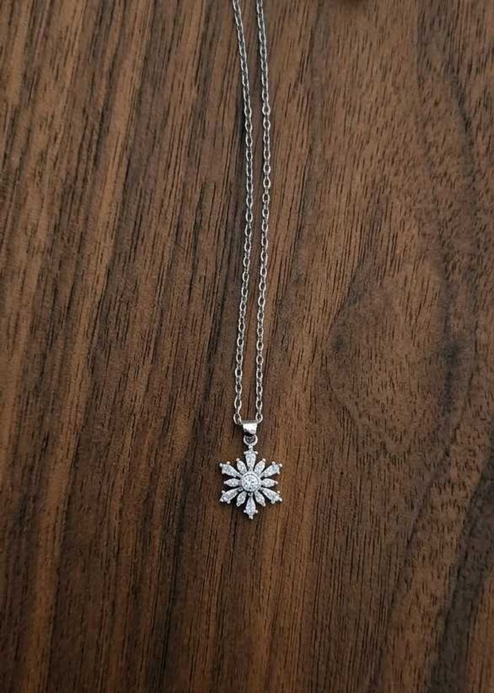 Snowflake Pendant Necklace