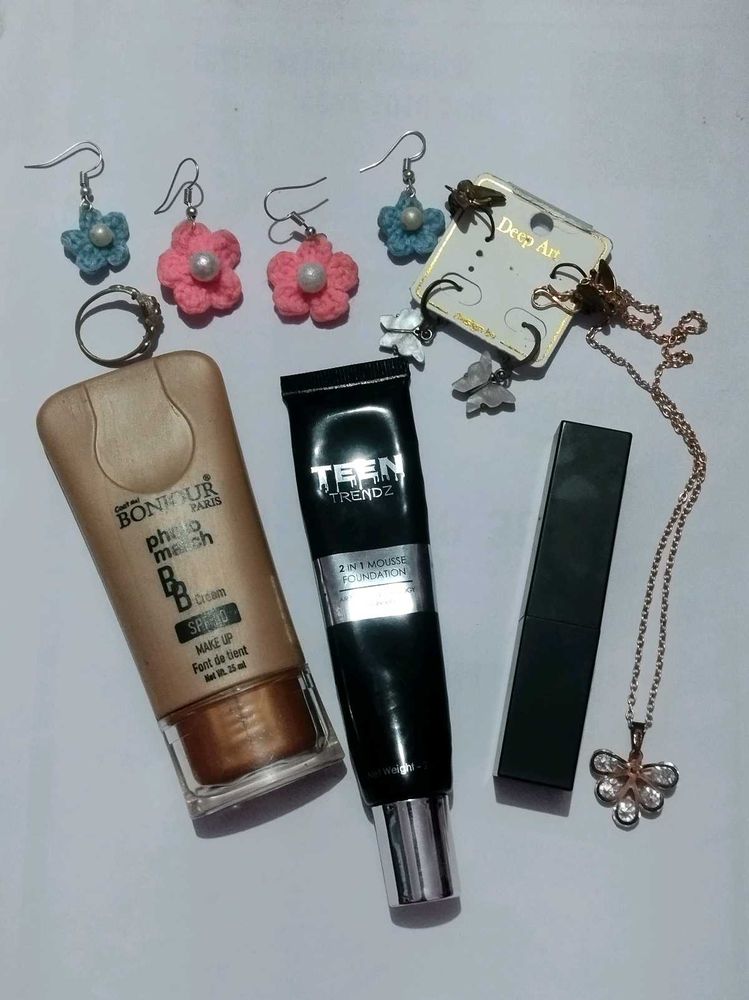 Assorted Women's Accessories Lot
