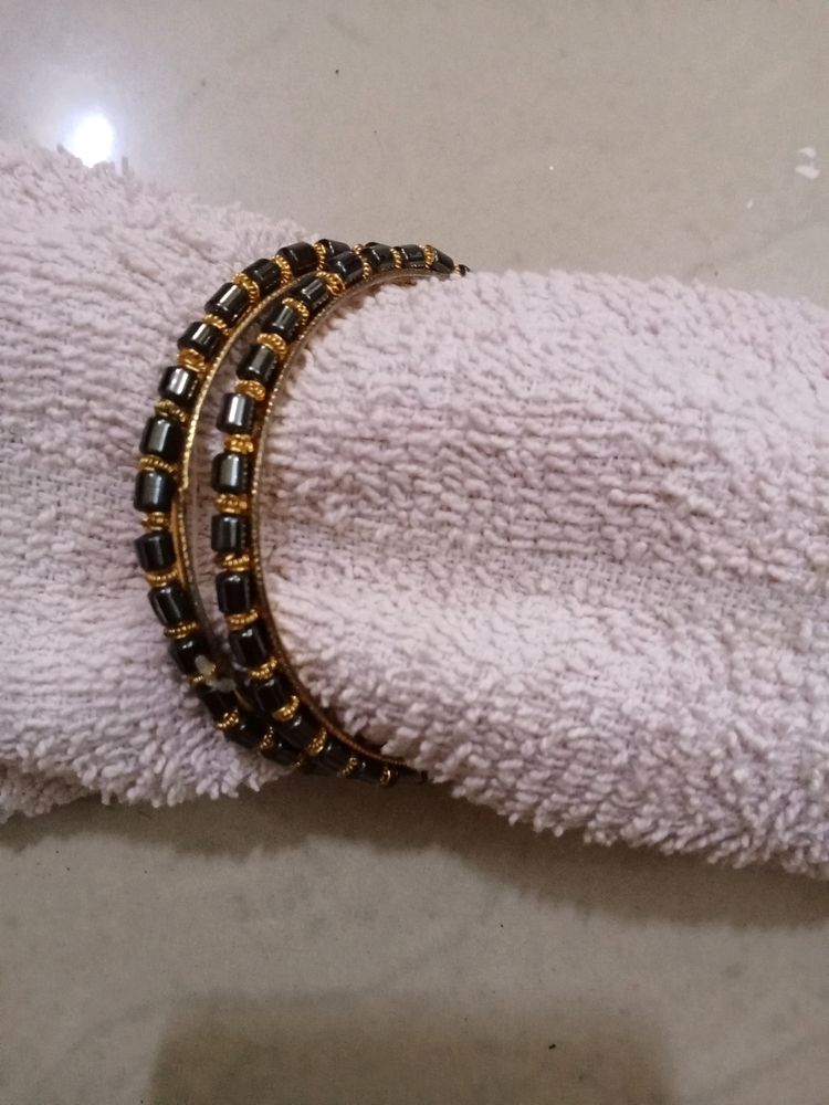 Black Beads Bangles