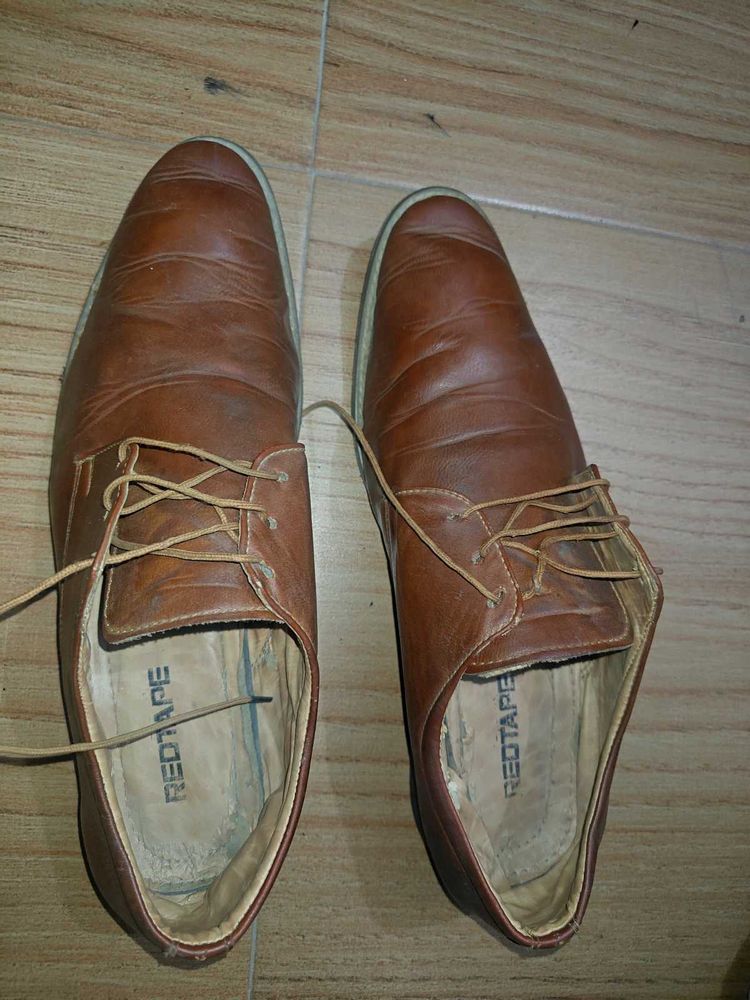 Red Tape Casual Shoes