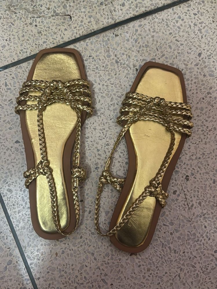 Zara unused Gold Braided Flat Sandals