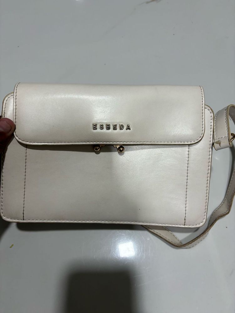 Esbeda White Crossbody Bag