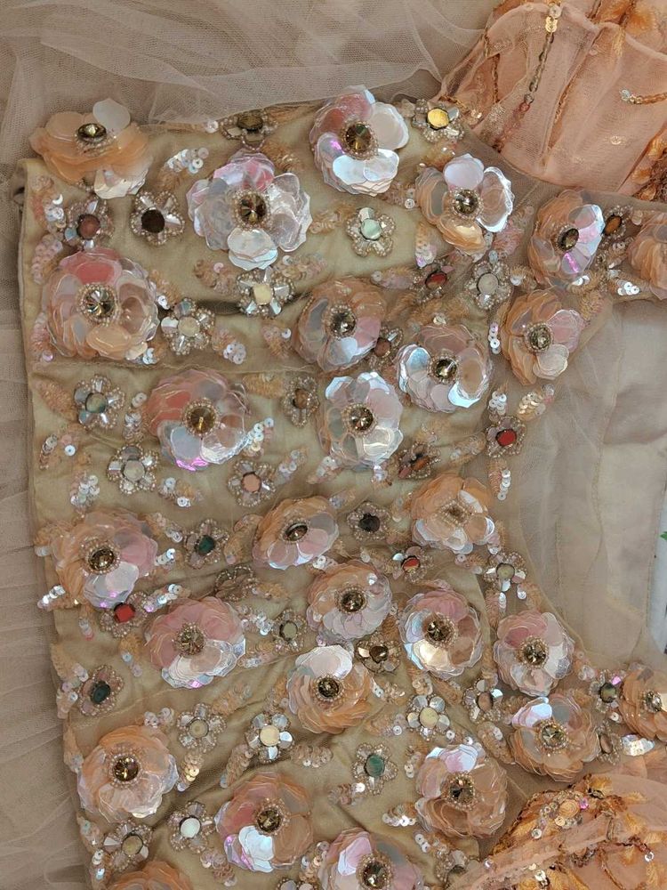 i am selling beautiful dress