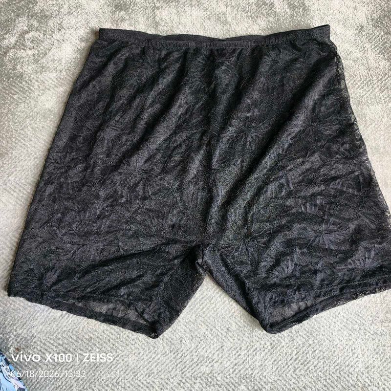 11116. Sheer Lace Shaper Shorts