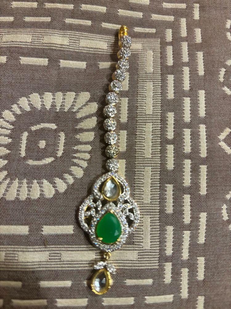 Stunning Emerald &amp; AD Maangtika