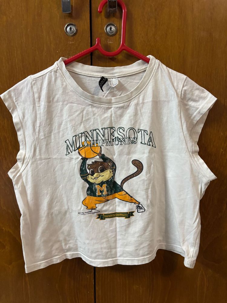 H&amp;M Graphic Crop T-Shirt