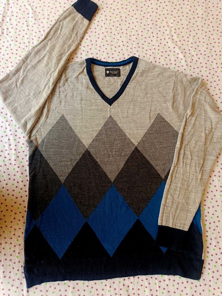 Men's Argyle V-Neck Sweater