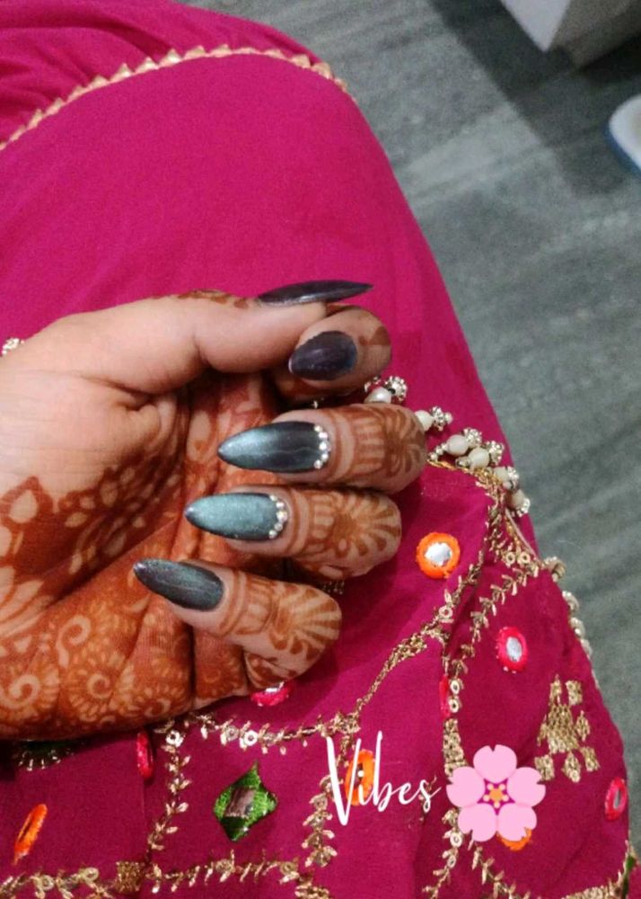 Stiletto Nails with Henna &amp; Rhinestones
