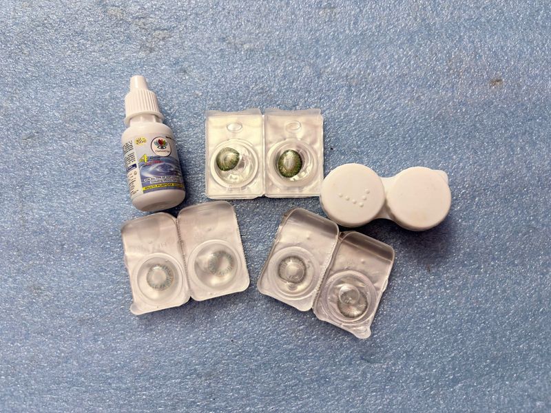 lens 3 pair with solution and case