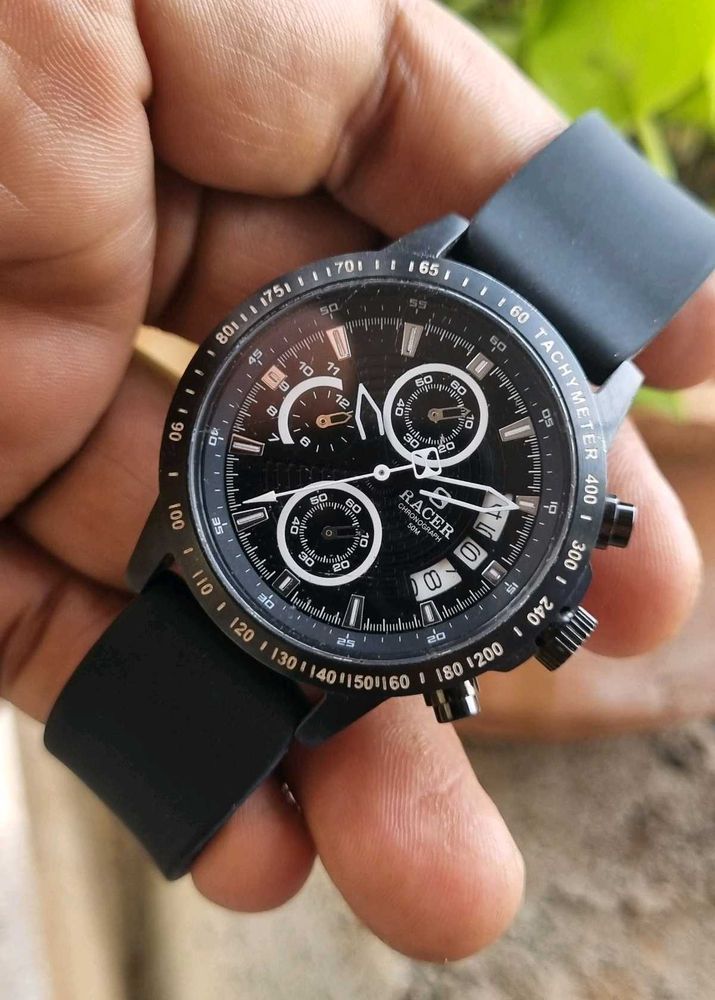 Racer Black Watch - Stylish Timepiece
