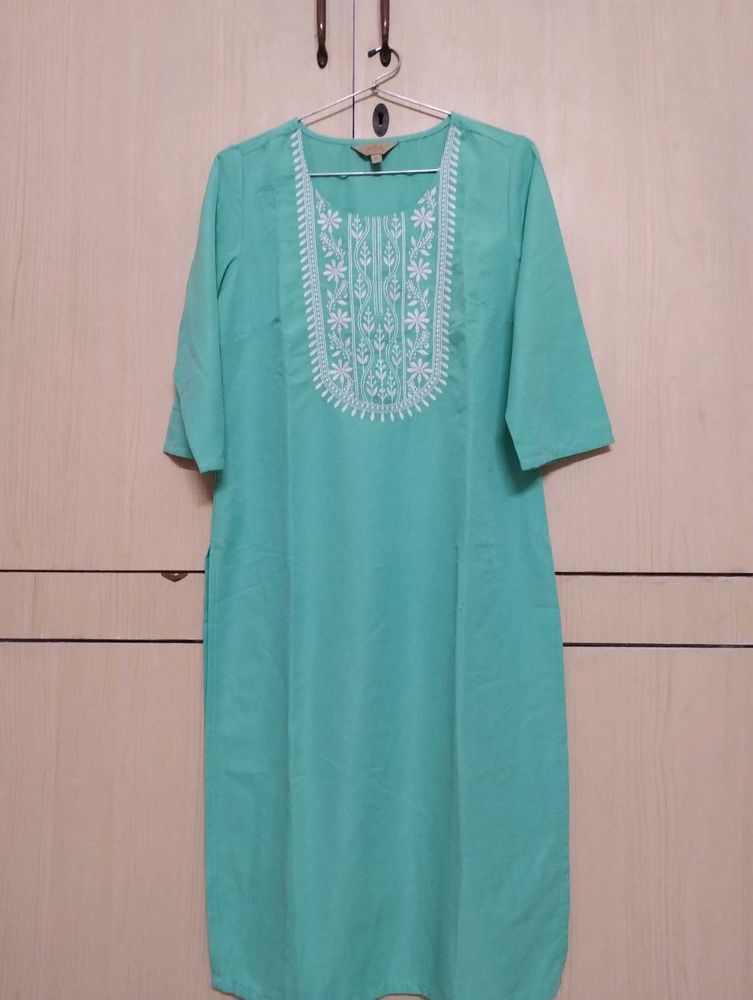 Elegant Embroidered Kurta
