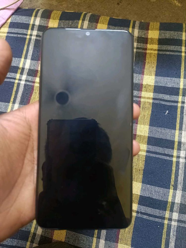 Samsung A20s