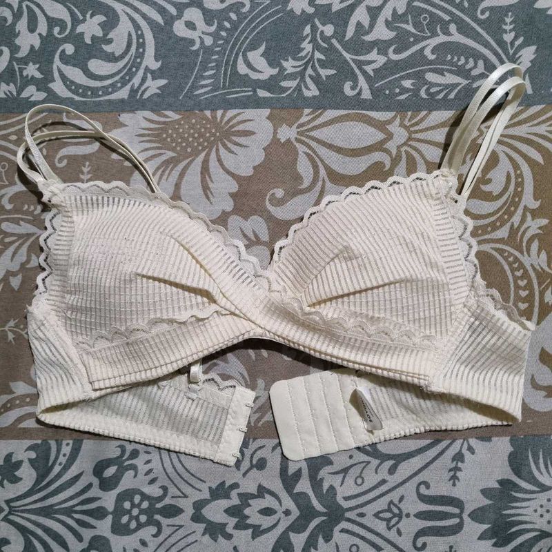 Cream Ribbed Lace Trim Push up Bralette