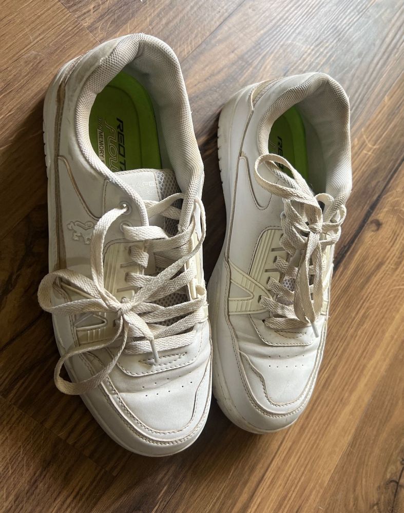 Red Tape casual sneakers