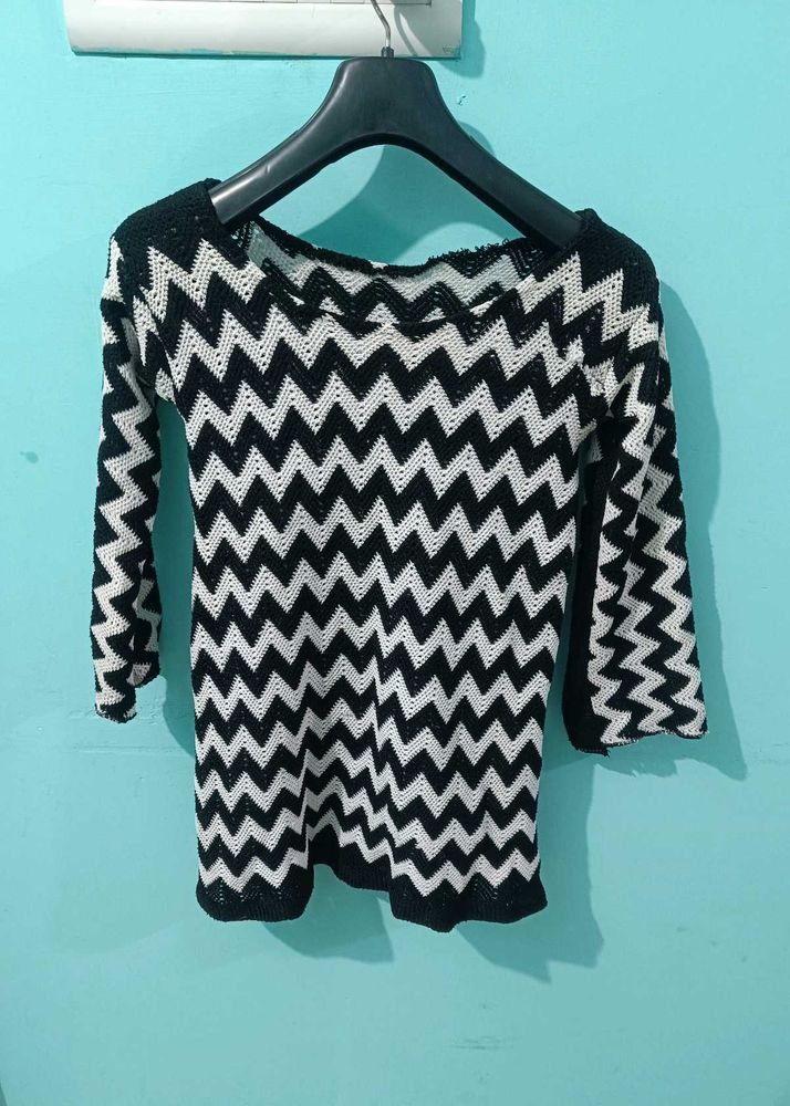 Chic Chevron Knit Top