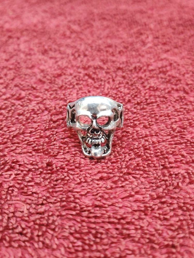 Skull Ring
