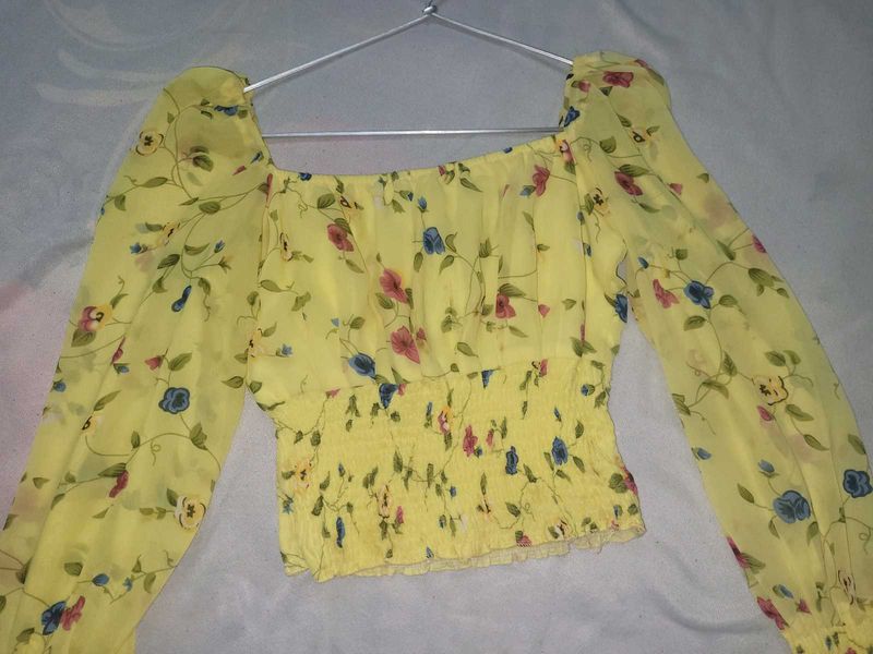 Chic Floral Print Smocked Blouse