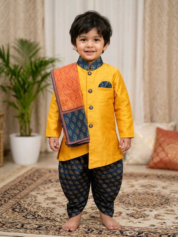 Boys Bright Yellow Ethnic Kurta with dupatta