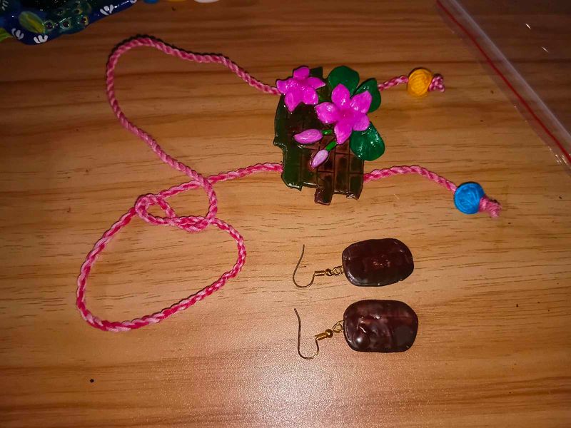 Handmade Cute Floral Pendant Set with Earrings