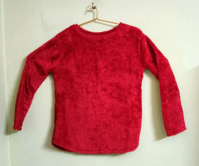 RED FURR TOP♥️