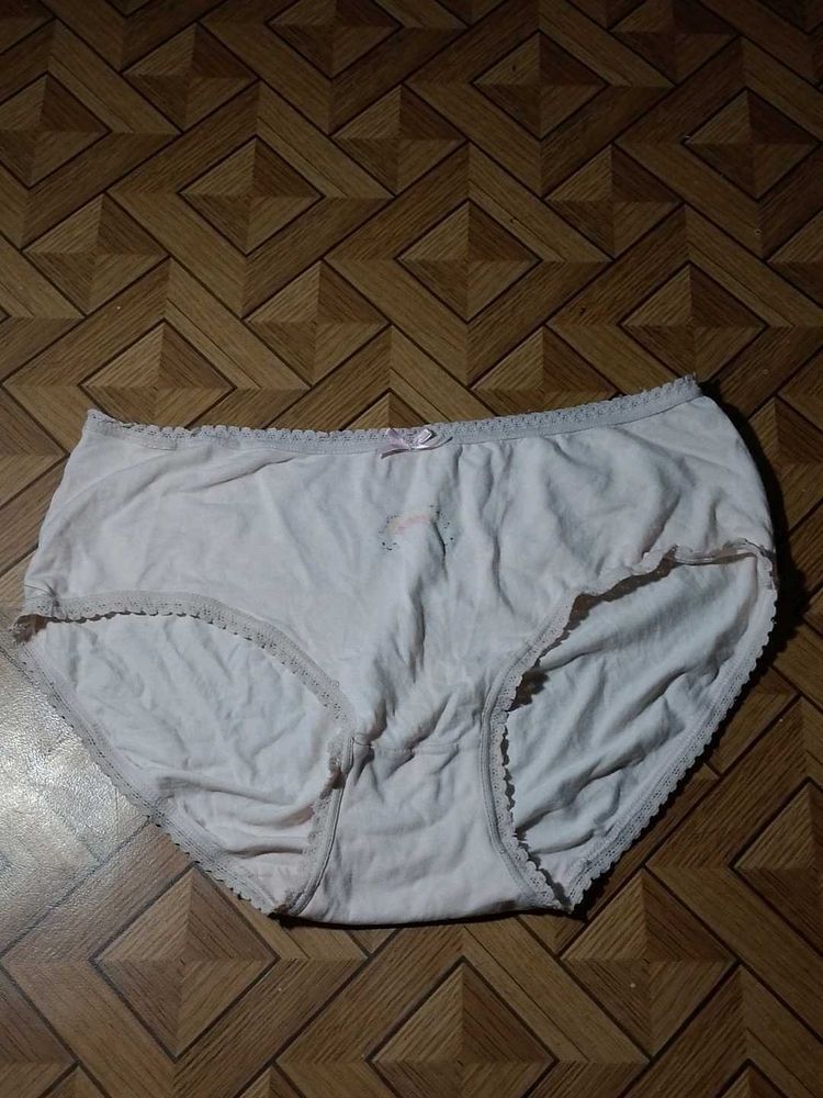Comfortable Women's Briefs